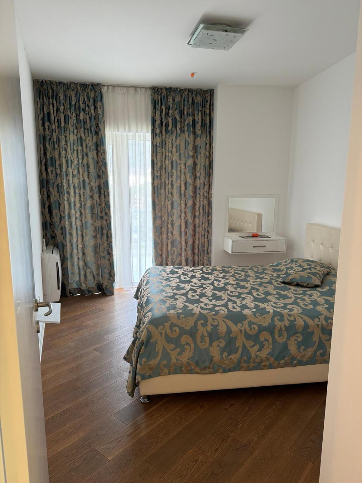 Apartman Anna Tre Canne Budva Bagian luar foto