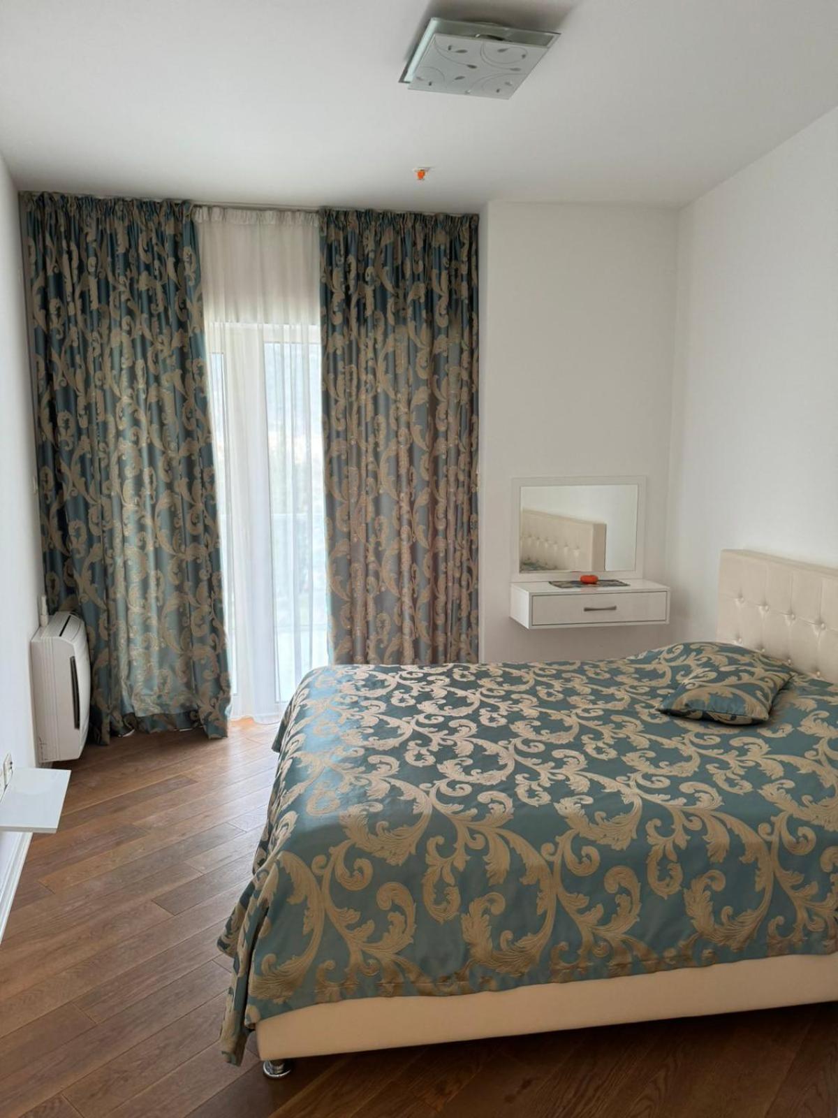 Apartman Anna Tre Canne Budva Bagian luar foto