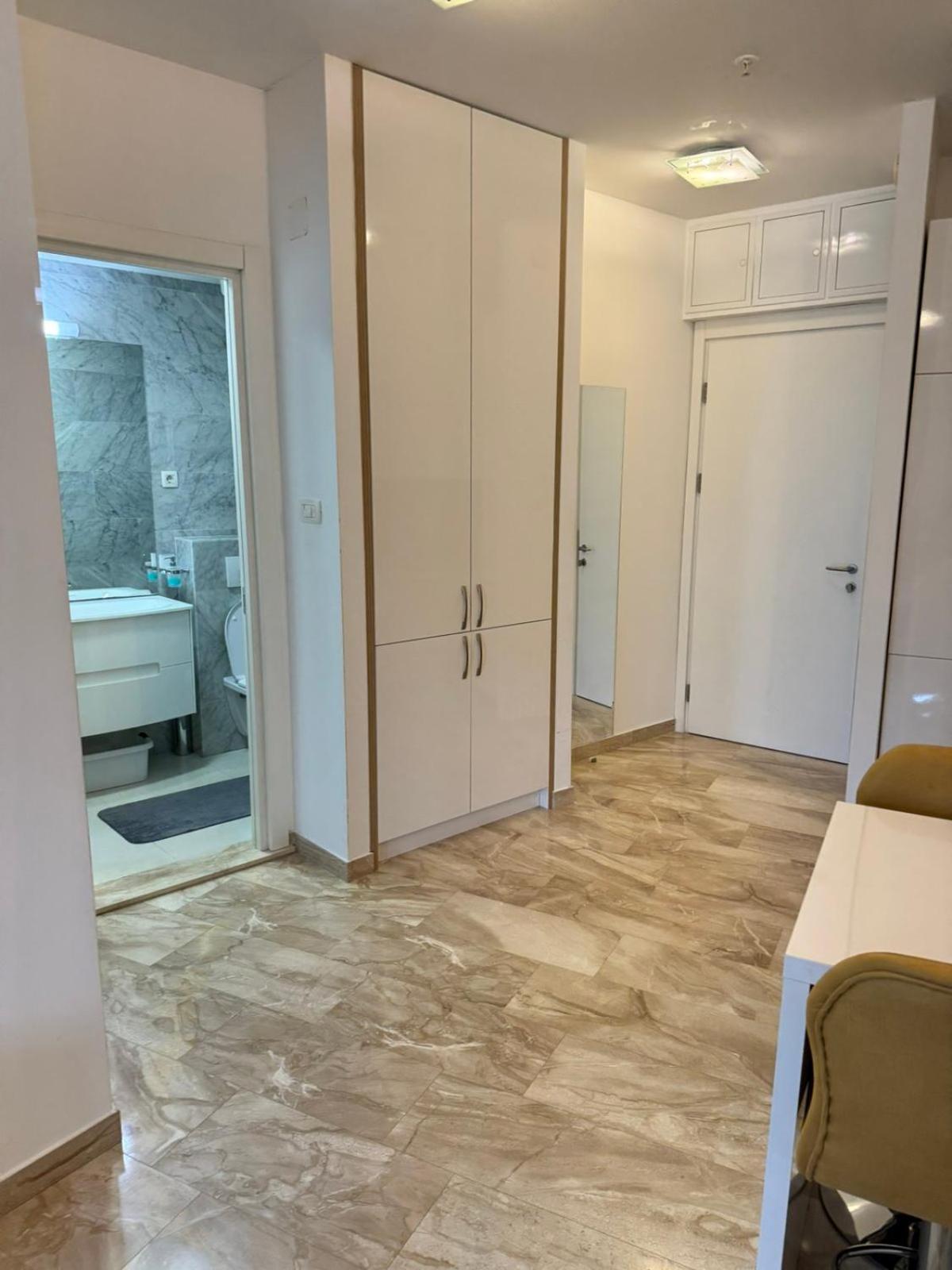 Apartman Anna Tre Canne Budva Bagian luar foto