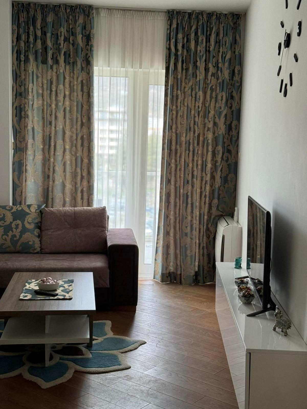 Apartman Anna Tre Canne Budva Bagian luar foto