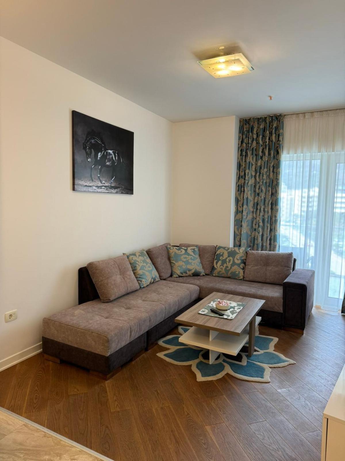 Apartman Anna Tre Canne Budva Bagian luar foto