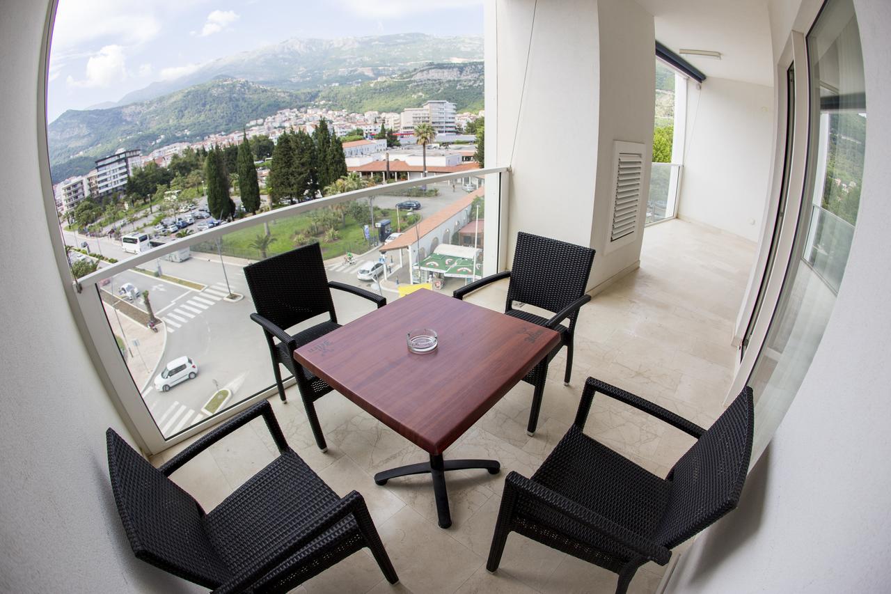 Apartman Anna Tre Canne Budva Bagian luar foto