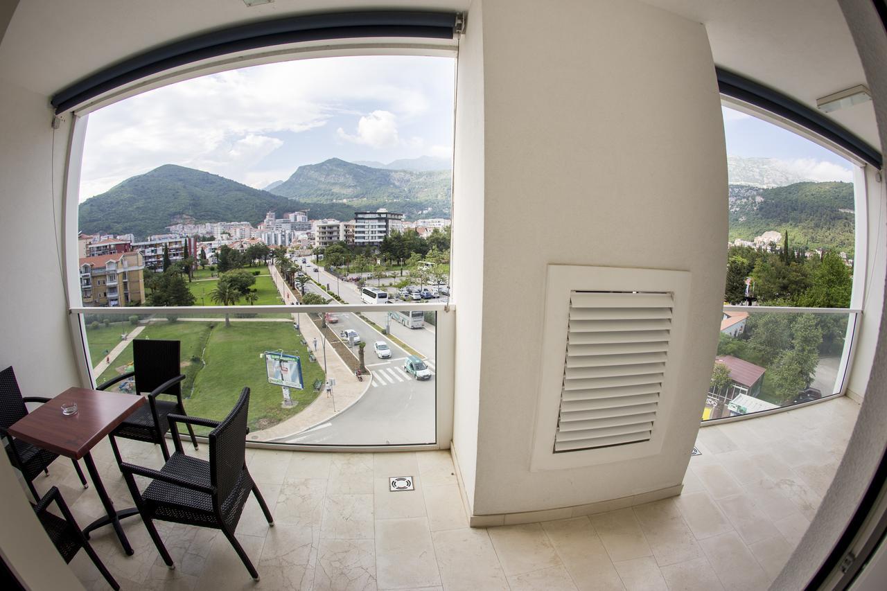 Apartman Anna Tre Canne Budva Bagian luar foto